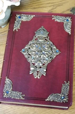 KJV Jeweled Super Giant Print Burgundy