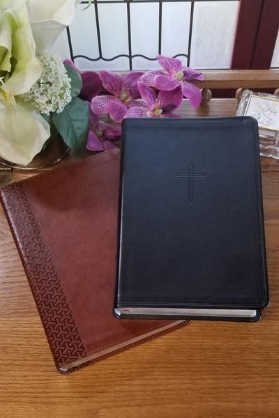 CSB Everyday Study Bible, British Tan (Bible on left in photo)